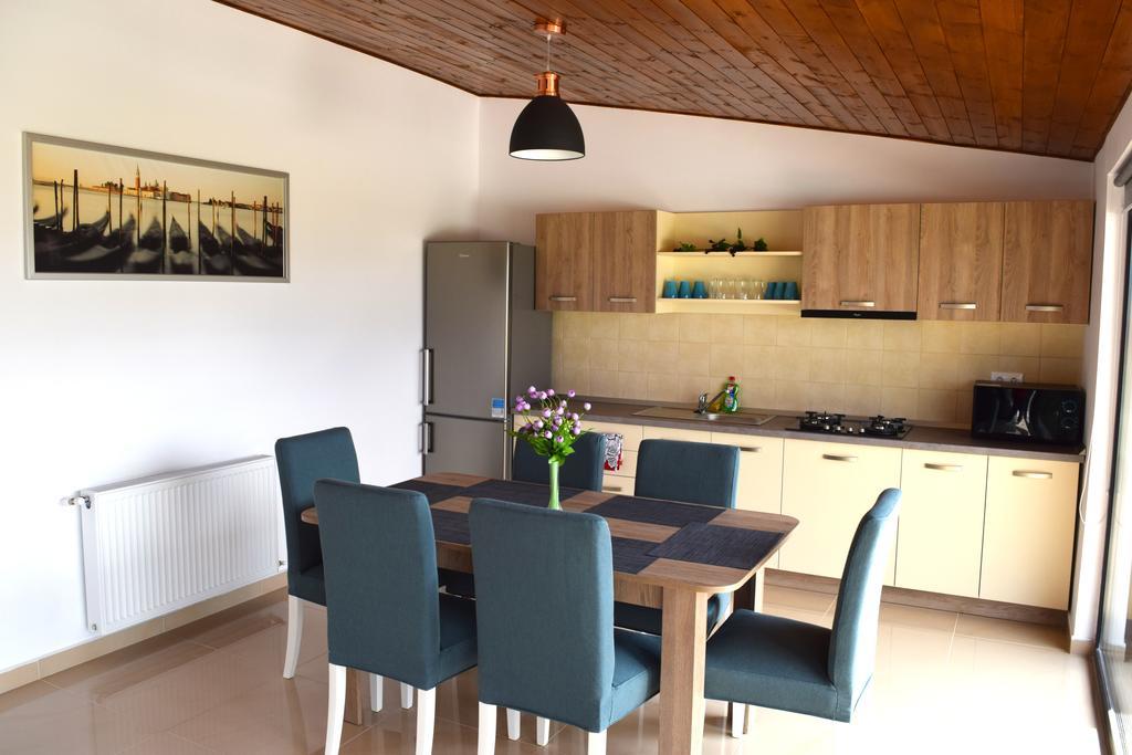 Sanderson Apartments ميركورا تشيوك المظهر الخارجي الصورة